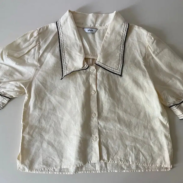 [BUNJANG] Plain Color Block Collar Blouse / 플레인 크림색 배색 카라 블라우스