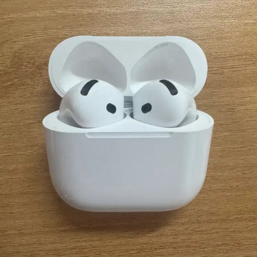 [BUNJANG] Apple AirPods 4 ANC Wireless Earbuds (Full Box) / 에어팟4 anc(노이즈 캔슬링) 풀박스