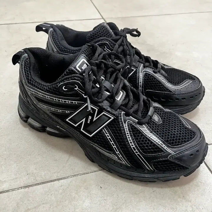 [BUNJANG] New Balance 1906R Black 260 / 뉴발 1906R 블랙 260