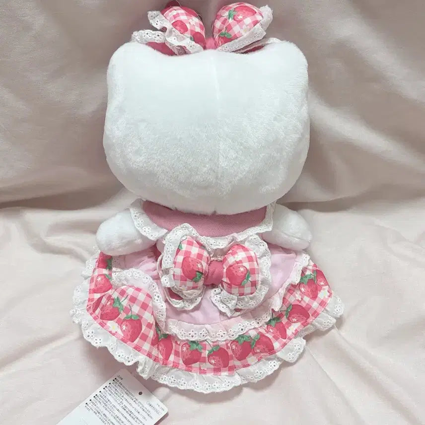 [BUNJANG] Universal Studios Japan Strawberry Kitty Plush / 유니버셜 키티 인형 딸기키티