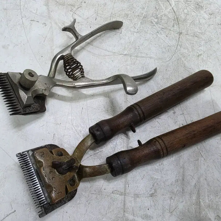 [BUNJANG] Vintage Manual Hair Clippers (Set of 2) / 바리깡 이발기