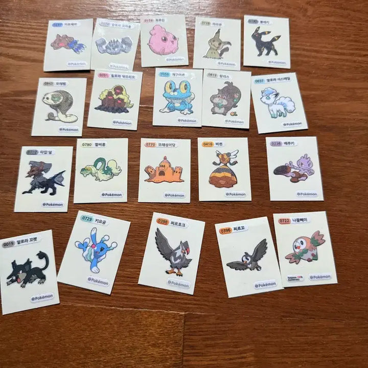 [BUNJANG] Pokemon Stickers (82 pcs) / 포켓몬스티커 87장 팔아요