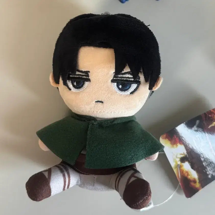 [BUNJANG] Attack on Titan Levi Owari Nui Plush (12cm) / 진격의거인 진격거 리바이 오스와리 누이 (작은 사이즈 12cm)