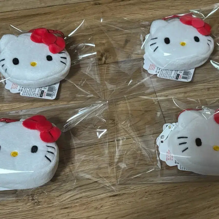 [BUNJANG] Daiso Kitty Carabiner Pouch / 다이소 신상 키티 카라비너 파우치