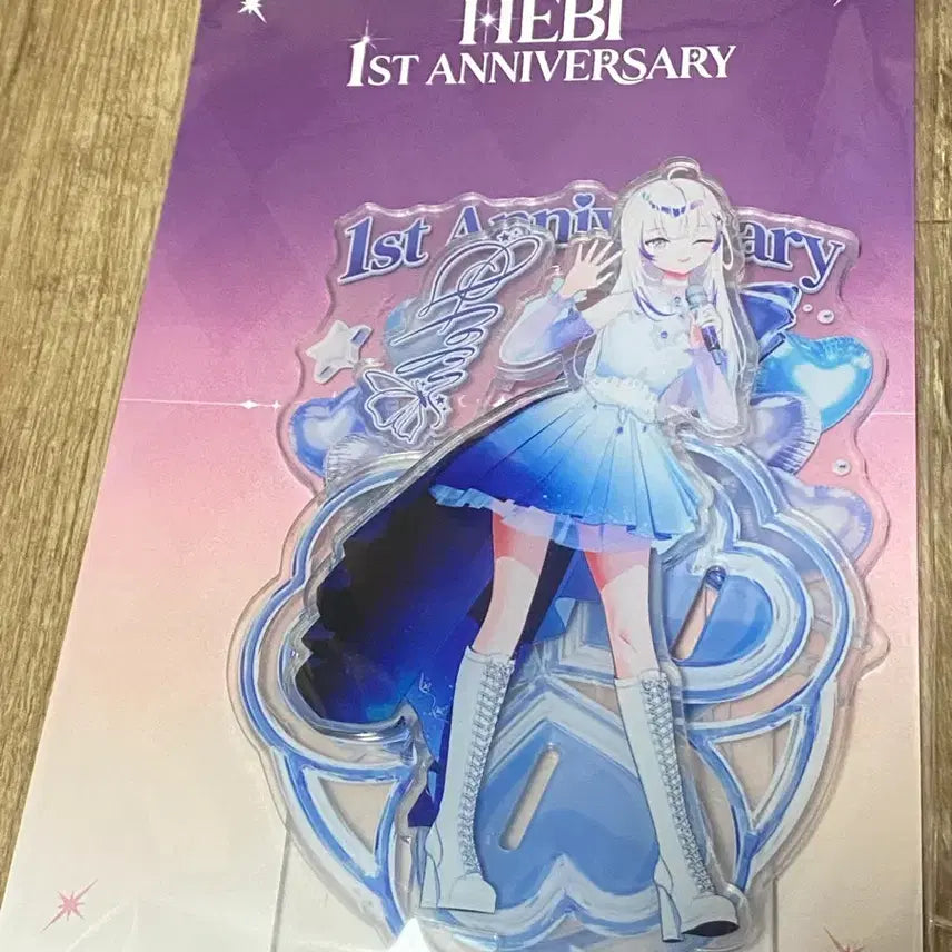 [BUNJANG] Hebi 1st Anniversary Fan Concert Bundle Set Acrylic Diorama, Keychain, and Badge / (일괄) 헤비 Hebi 굿즈 1주년 팬콘서트 첫 팬콘 아크릴 키링 뱃지