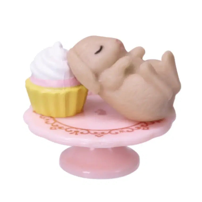 [BUNJANG] Rabbit Sweets 2 Main Branch Gacha Figure Dessert Cake / 토끼 양과자 2 본점 가챠 피규어 디저트 케이크