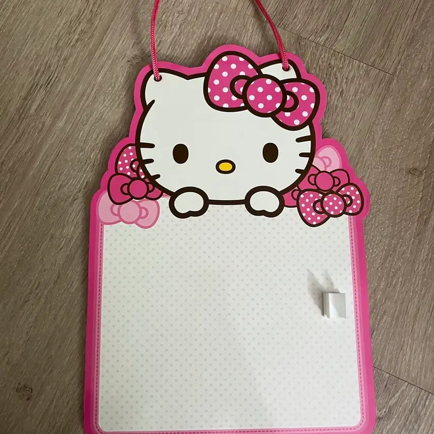 [BUNJANG] Vintage Hello Kitty Wall-Mounted Whiteboard / 고전키티 고전 헬로키티 방꾸템 화이트보드 벽걸이