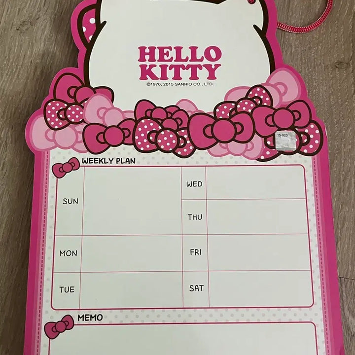 [BUNJANG] Vintage Hello Kitty Wall-Mounted Whiteboard / 고전키티 고전 헬로키티 방꾸템 화이트보드 벽걸이