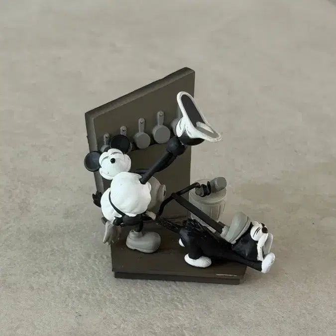 [BUNJANG] Steamboat Willie Black and White Mickey Mouse Vintage Figure / 증기선 윌리  흑백 미키마우스 빈티지 피규어