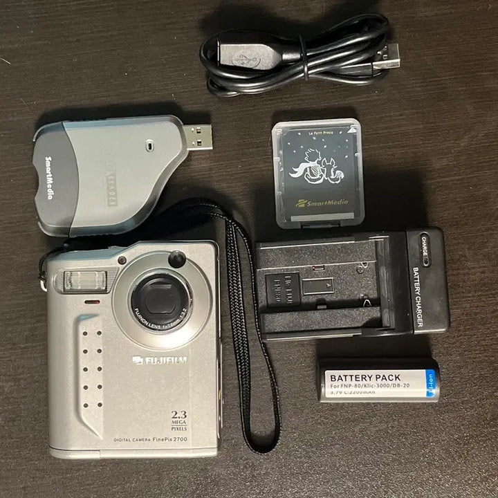 [BUNJANG] Fujifilm FinePix 2700 Digital Camera / 후지필름 파인픽스 2700 디지털카메라 디카