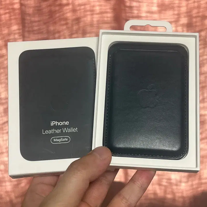 [BUNJANG] Apple Genuine iPhone 13 mini MagSafe Leather Wallet - Forest Green / 애플정품 13미니 맥세이프 가죽케이스-포레스트 그린