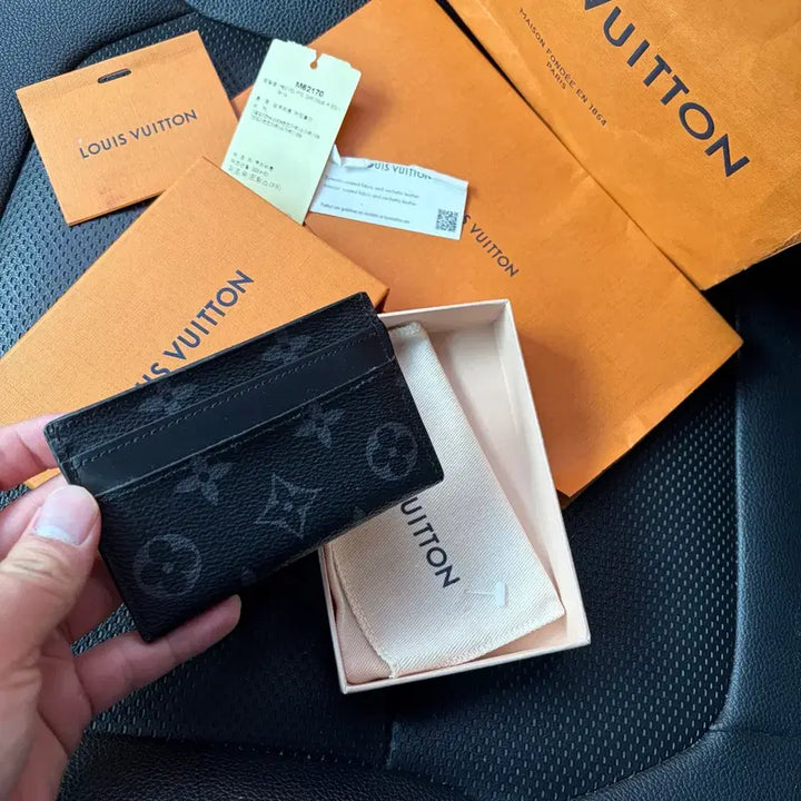 [BUNJANG] Louis Vuitton Eclipse Monogram Card Holder / 루이비통 카드지갑 이클립스 모노그램