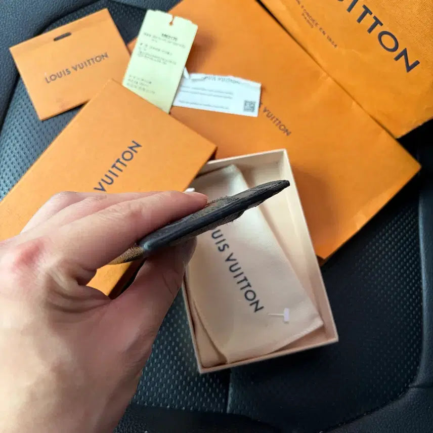 [BUNJANG] Louis Vuitton Eclipse Monogram Card Holder / 루이비통 카드지갑 이클립스 모노그램