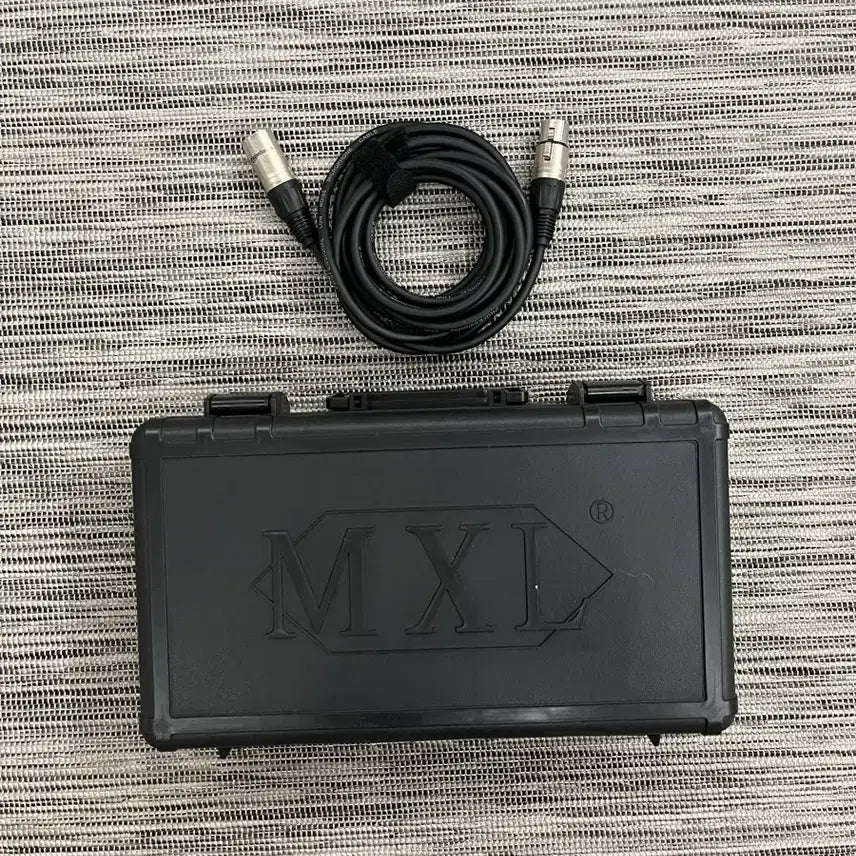 [BUNJANG] MXL 2006 Condenser Microphone Full Set with Cable / MXL 2006 콘덴서 마이크 풀세트 (+케이블)