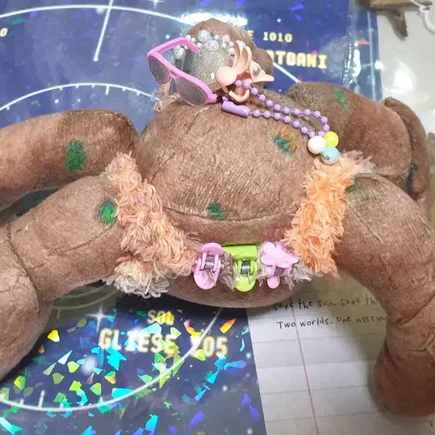 [BUNJANG] Project Hail Mary Loki Observation Log Poster &amp; Polaroid + Handmade Doll / 프로젝트 헤일메리 로키 관찰 일지(로키만 포스터 폴라) + 인형(수가공)
