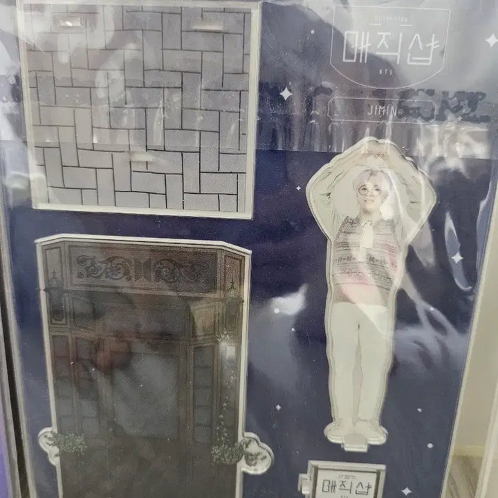 [BUNJANG] BTS Jimin Acrylic Stand / BTS JIMIN 지민 아크릴 스탠드