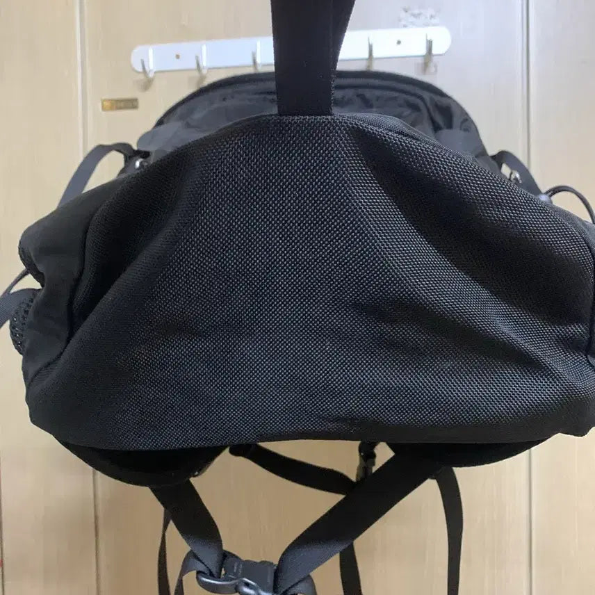 [BUNJANG] The North Face Hot Shot Backpack Black / 노스페이스 핫샷 백팩 블랙