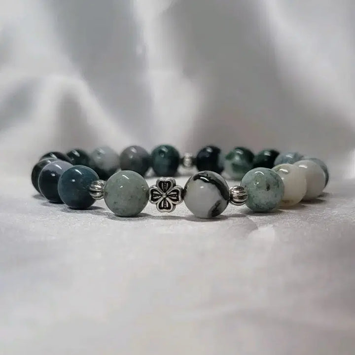 [BUNJANG] Wood Grain Agate Clover Charm Bracelet / 나뭇결 마노 원석 클로버 장식 팔찌