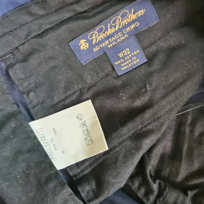 [SOLD OUT] 브룩스브라더스 Advantage Chino 팬츠 네이비 32 판매합니다.