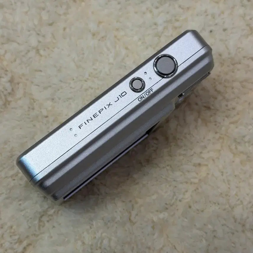 [BUNJANG] Fujifilm Finepix J10 Vintage Digital Camera / Fujifilm finepix j10 빈티지 카메라