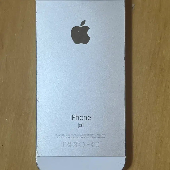 [BUNJANG] Apple iPhone SE 1st Gen Gold 64GB Silent Camera / 아이폰 SE1 골드 64GB 무음카메라