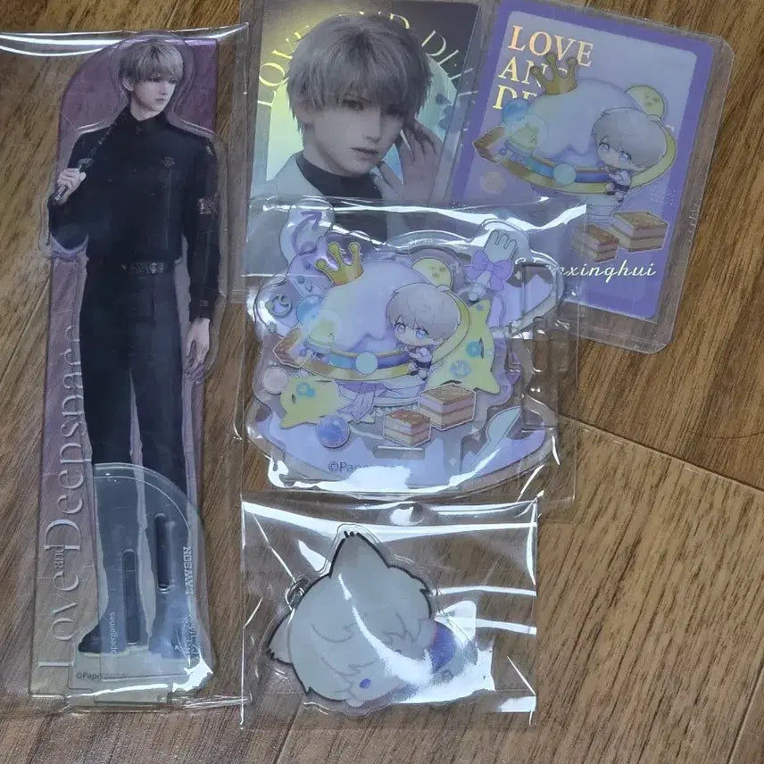 [BUNJANG] Love and Deepspace Shin Sung Hoon Acrylic Standees &amp; Photocard Set / 러브앤딥스페이스 럽딥 심성훈 로손 아크릴 LD SD 포카 세트