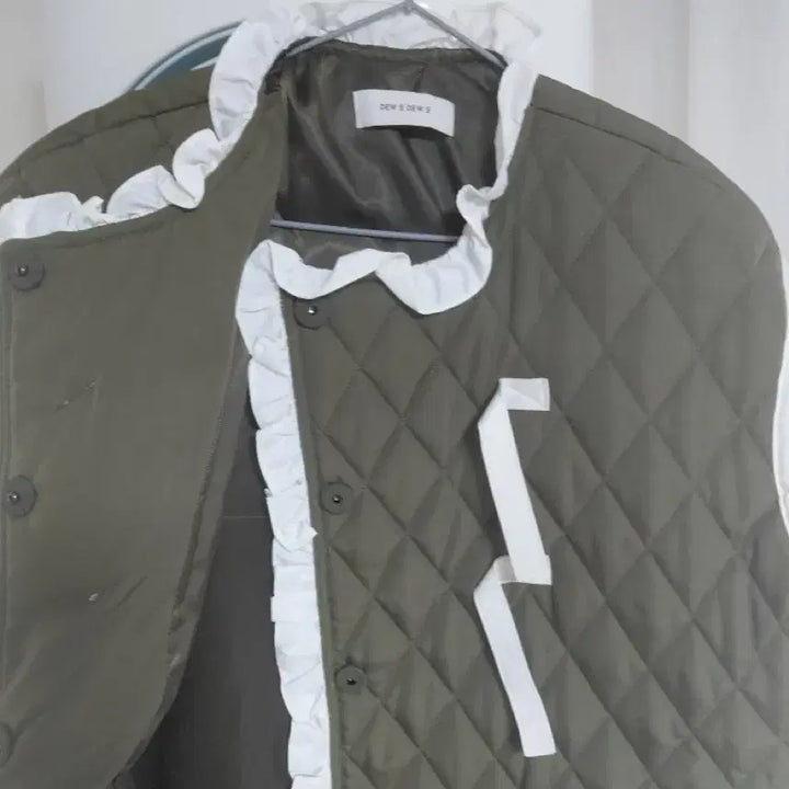 [BUNJANG] Dew E Dew E Padded Jumper / 듀이듀이도 패딩점퍼