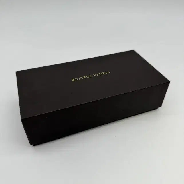 [BUNJANG] Luxury Brand Boxes - Givenchy, Bottega Veneta, Onitsuka Tiger, Off-White / 명품 박스(지방시,보테가,오니츠카 타이거, 오프화이트 등)