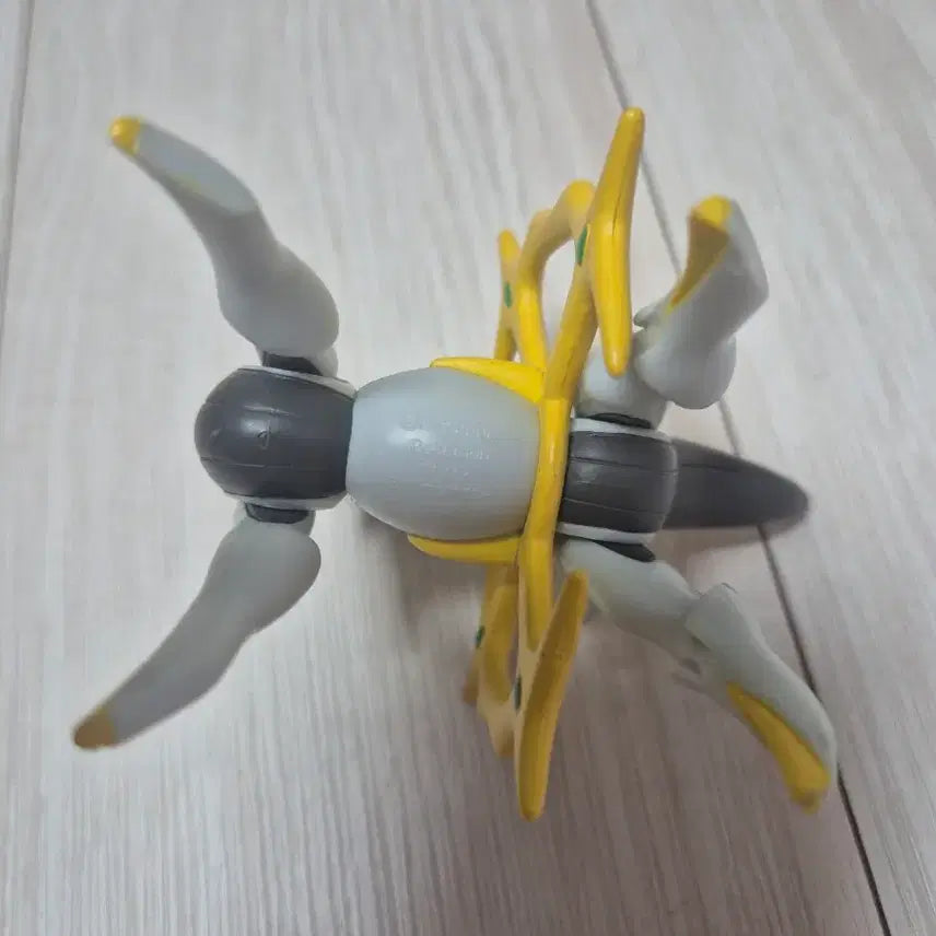 [BUNJANG] Pokemon Moncolle Arceus Figure / 포켓몬 몬콜레 아르세우스 정품