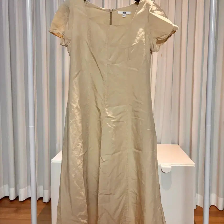 [BUNJANG] Uniqlo Beige Dress / 유니클로 베이지 원피스
