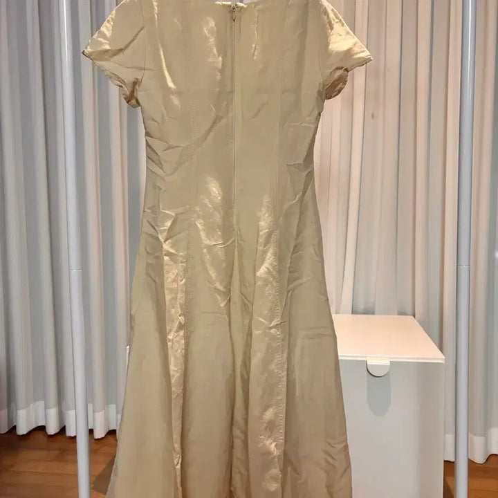 [BUNJANG] Uniqlo Beige Dress / 유니클로 베이지 원피스