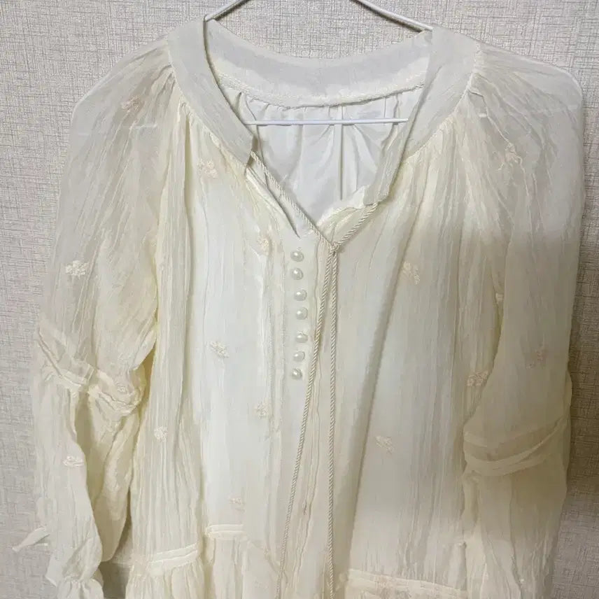[BUNJANG] Chiffon Embroidery Dress - Ivory / 쉬폰 자수 원피스 아이보리
