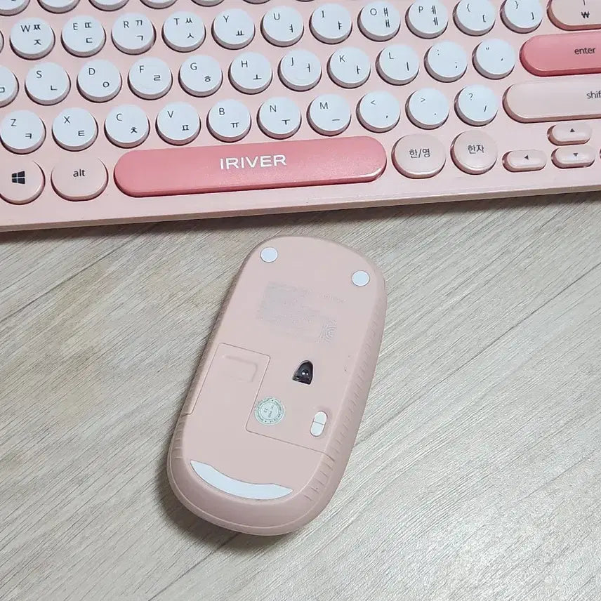 [BUNJANG] iRiver Wireless Keyboard and Mouse Set - Pink / 아이리버 무선 키보드 마우스 세트 핑크