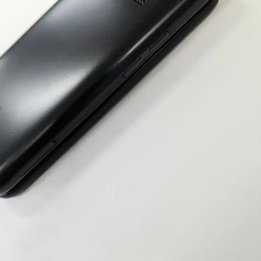 [BUNJANG] Samsung M120 Feature Phone - Black / S급 폴더폰 효도폰 공신폰 M120 정상해지 중고폰 할인가능