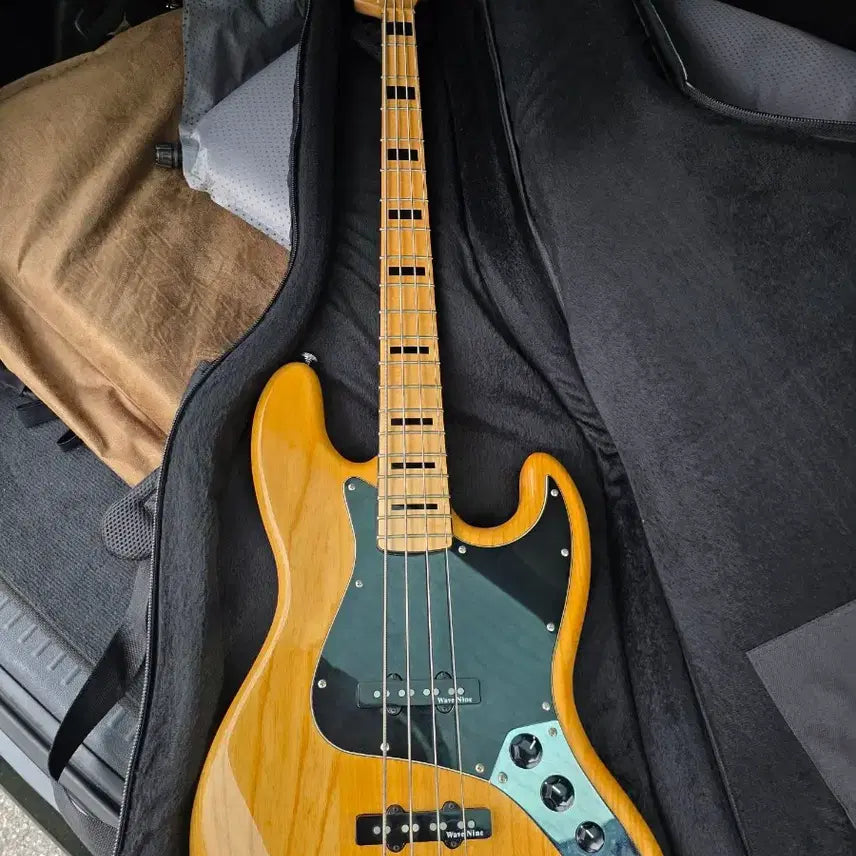 [BUNJANG] Dexter 75 Funky Bass Guitar / 덱스터 75펑키 베이스(사진 추가 예정)