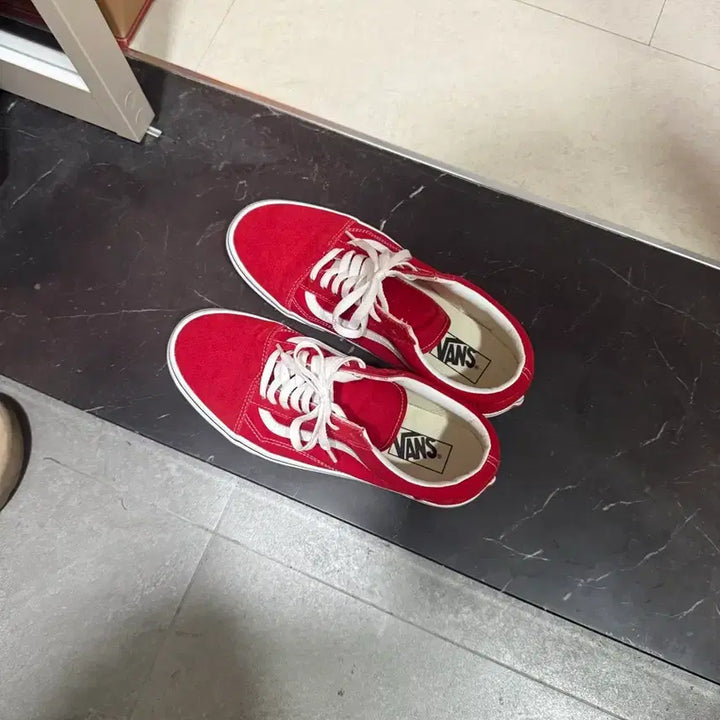 [BUNJANG] Vans Old Skool Red Sneakers / 반스 올드스쿨 레드 스니커즈