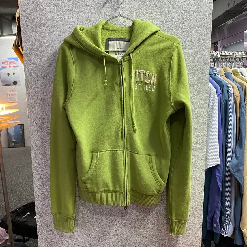 [BUNJANG] Abercrombie &amp; Fitch New York Olive Zip-Up Hoodie / 아베크롬비 앤 피치 뉴욕 올리브 후드집업 B5172