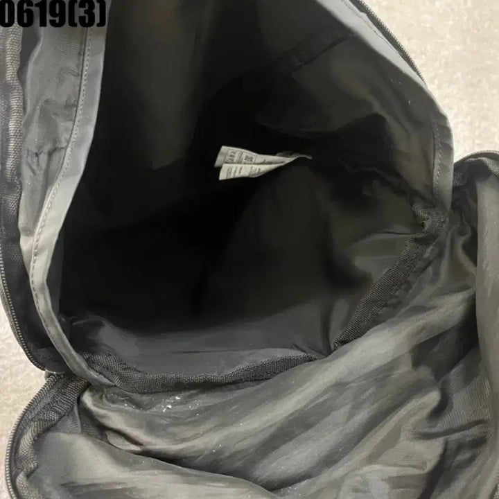 [BUNJANG] Adidas Backpack Black / 아디다스 백팩 블랙 0619