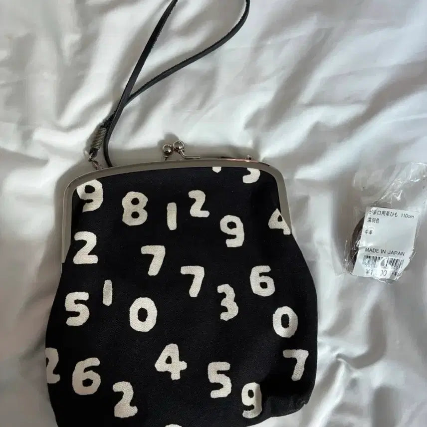 [BUNJANG] SOU.SOU Gamaguchi Bag / 소우소우 가마구치 백