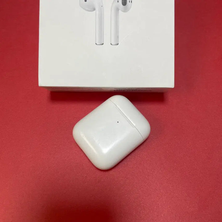 [BUNJANG] Apple AirPods 2 Wireless Charging Case (Compatible with 1st Gen) / 택포) 에어팟 2 무선 본체 (1세대 가능) 무선충전 충전케이스
