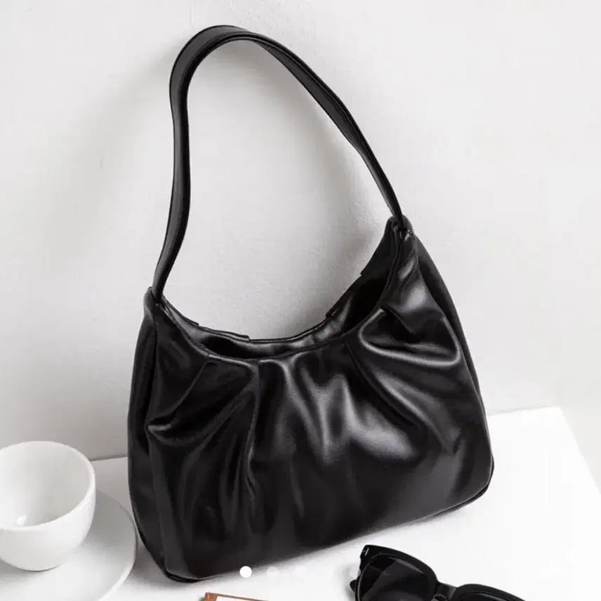 [BUNJANG] Wrinkled Basic Shoulder Bag / 주름 베이직 숄더백