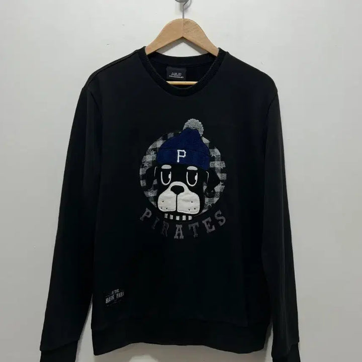 [BUNJANG] MLB Pittsburgh Pirates Black Sweatshirt Size 100 / MLB 파이러츠 강아지 맨투맨 블랙 100사이즈