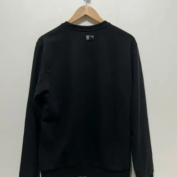 [BUNJANG] MLB Pittsburgh Pirates Black Sweatshirt Size 100 / MLB 파이러츠 강아지 맨투맨 블랙 100사이즈