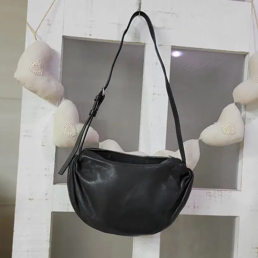 [BUNJANG] Genuine COSS Black Calfskin Mini Bag / 정품코스 블랙소가죽 미니백