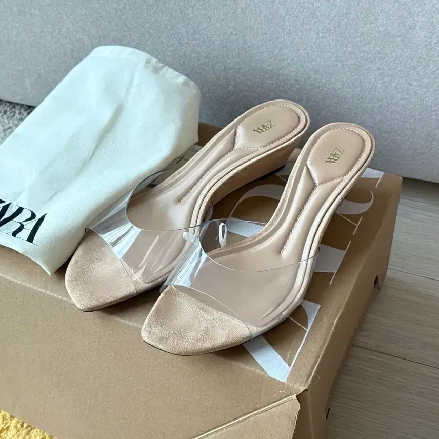 [BUNJANG] ZARA Vinyl Wedge Mule Sandals / 자라 비닐 웨지 뮬 샌들