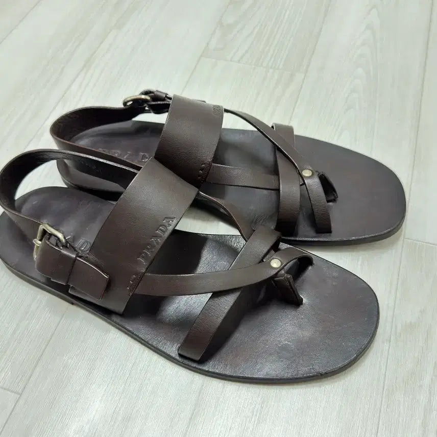 [BUNJANG] Prada Leather Sandals / 프라다 샌들