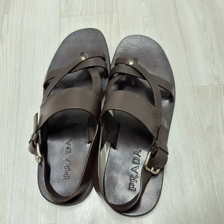 [BUNJANG] Prada Leather Sandals / 프라다 샌들