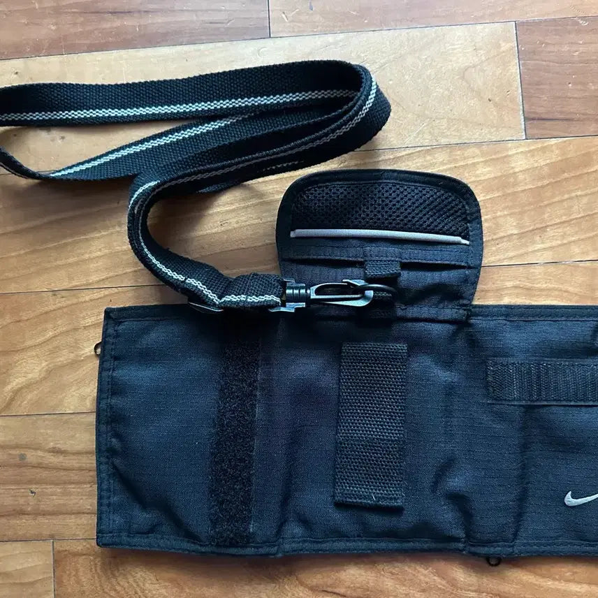 [BUNJANG] Nike Black Belt Bag / 나이키 목걸이가방 벨트백