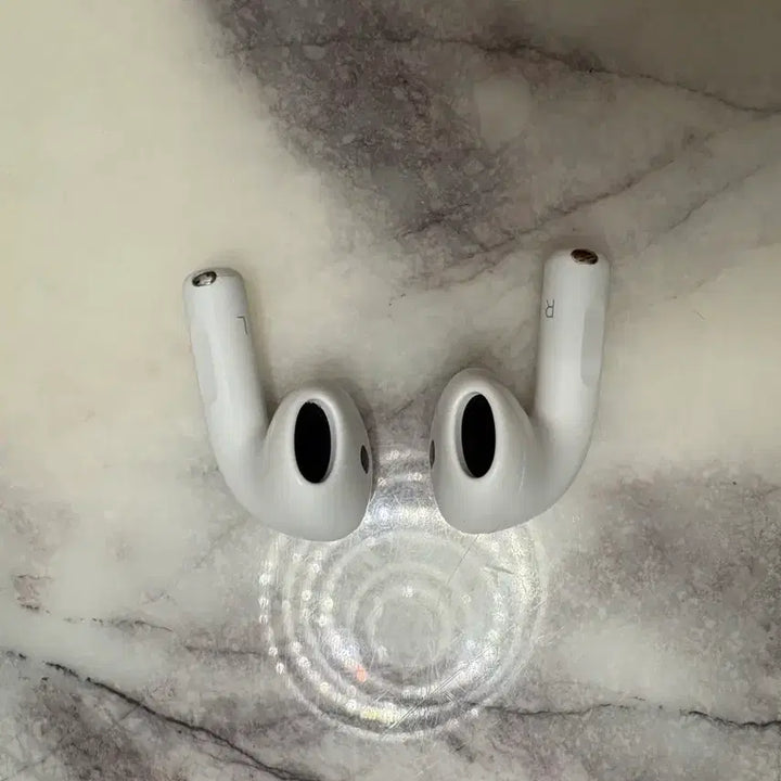 [BUNJANG] Apple AirPods 4 Left and Right Units / 에어팟 4 (양쪽)