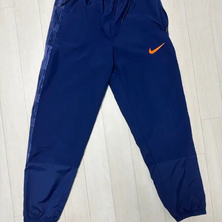 [BUNJANG] Nike Training Pants Navy Orange Swoosh / 나이키 트레이닝 바지 네이비 오렌지 스우시